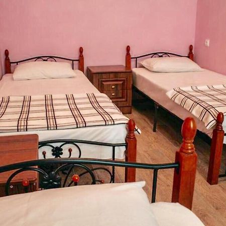 Anna-Saria Guest House Gagra Buitenkant foto